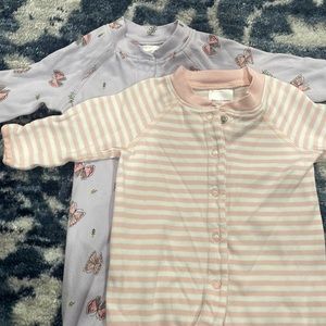 Hanna Andersson Onesies. SZ 0-3